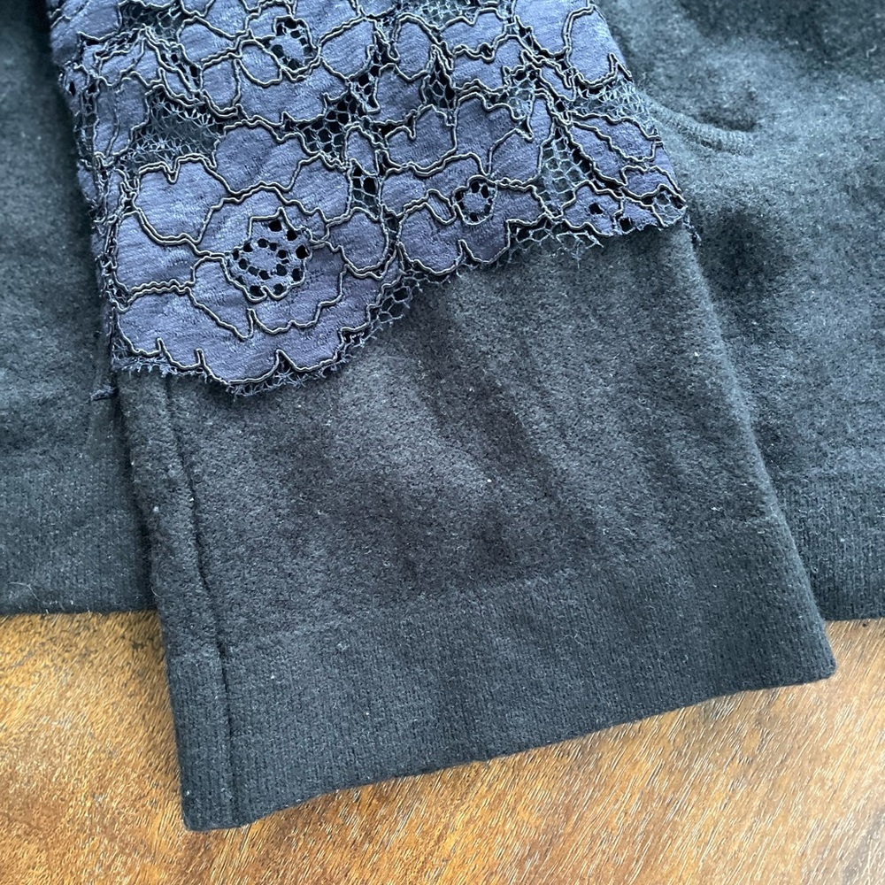 ANTHROPOLOGIE FIELD FLOWER  Black Cardigan Womens Size L Navy Laced Bell-Sleeve - Picture 4 of 13